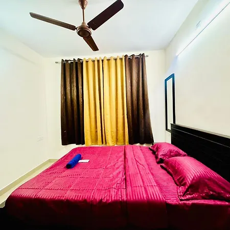 Serene Pond Retreat Kowdiar 4Bhk Apartment Thiruvananthapuram Exterior photo